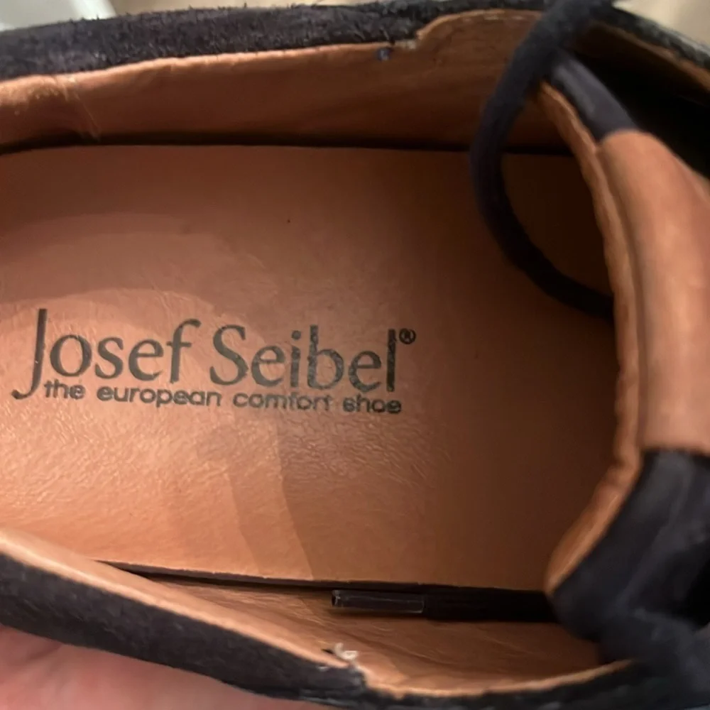 Josef Seibel men’s Ruben navy blue leather oxfords loafers size EU 41 or 9 shoes